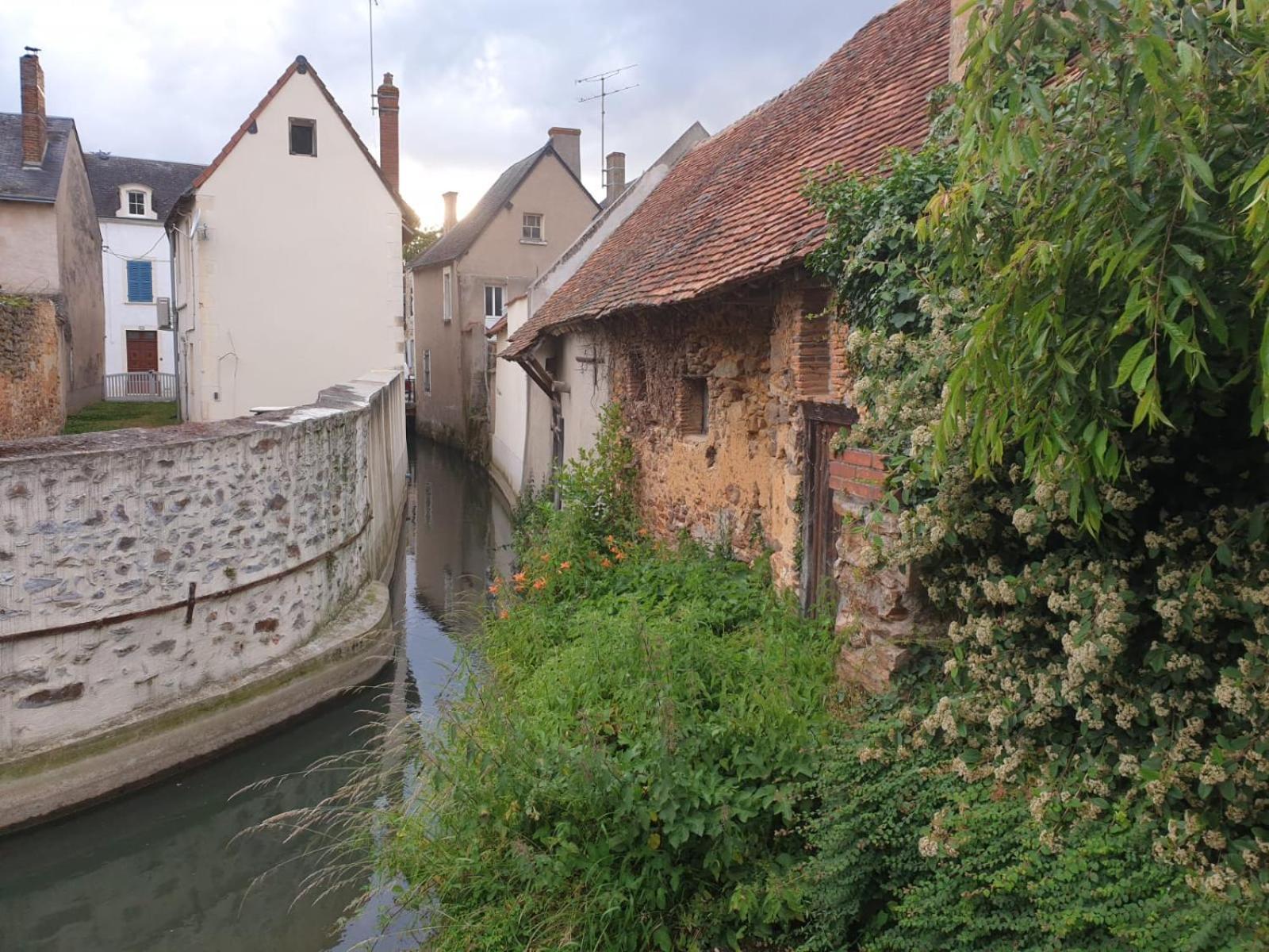 La Maison Au Bord De L'Eau Gracay Exterior foto