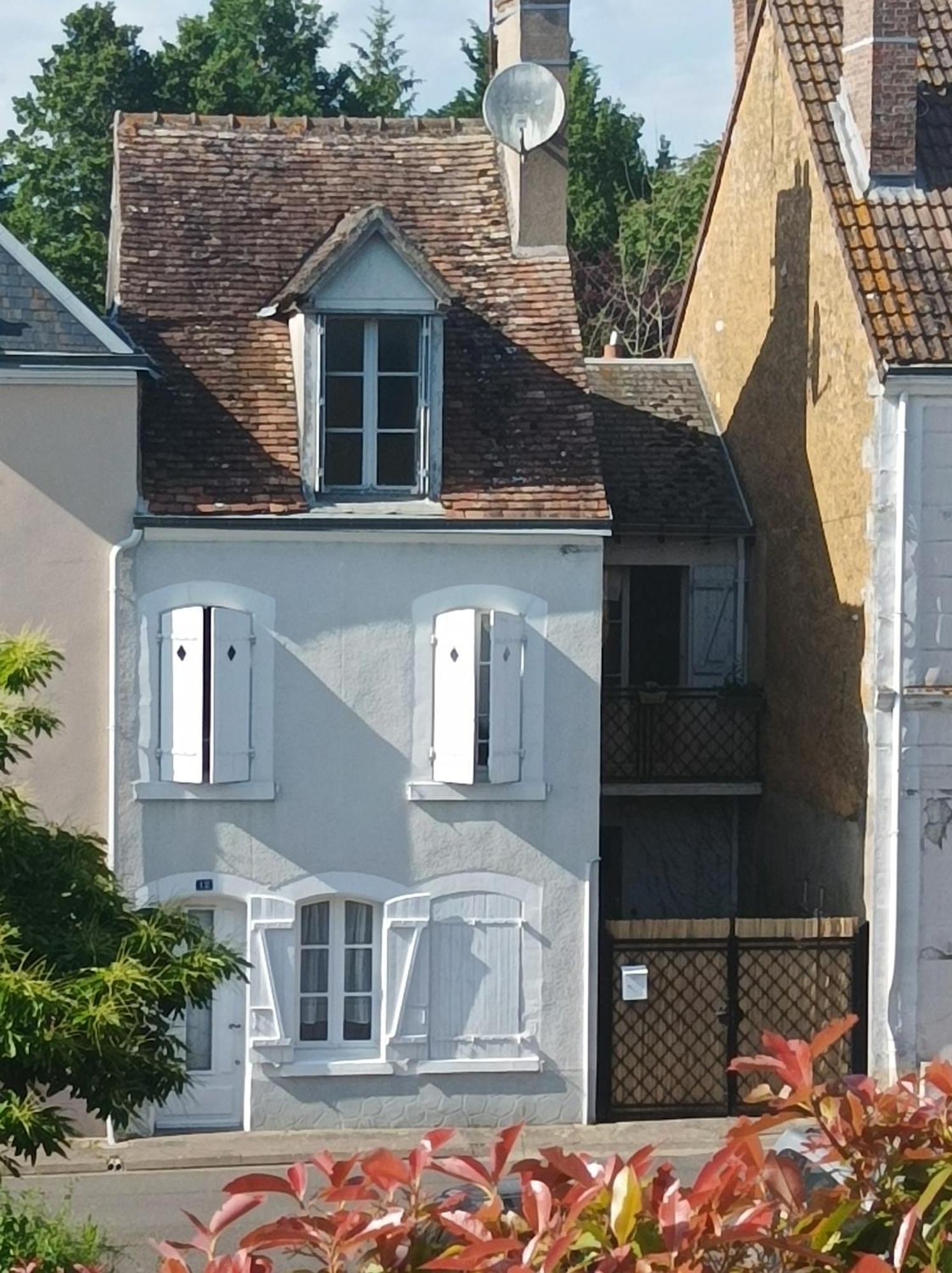La Maison Au Bord De L'Eau Gracay Exterior foto